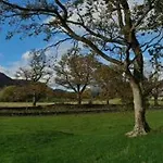 Hot Tub, Mountain View, 4-poster Bed And Log Burner Borrowdale Valley