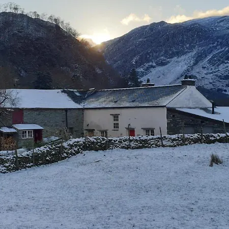 Hot Tub, Mountain View, 4-poster Bed And Log Burner Apartamento