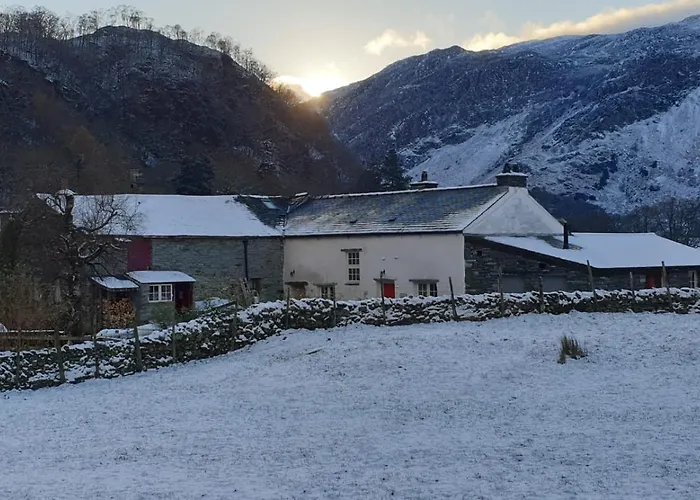 Hot Tub, Mountain View, 4-poster Bed And Log Burner Apartamento