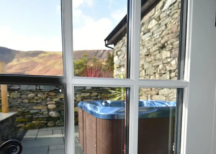 Hot Tub, Mountain View, 4-poster Bed And Log Burner Apartamento