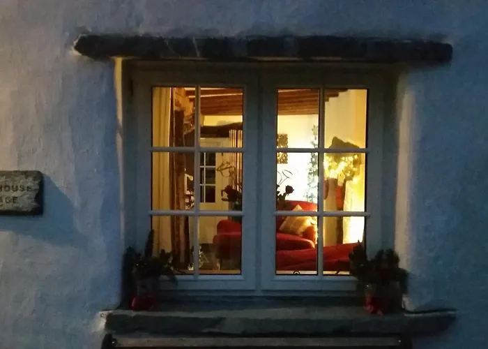 Hot Tub, Mountain View, 4-poster Bed And Log Burner Borrowdale Valley