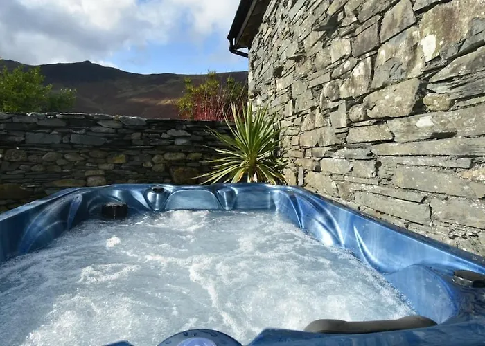 Apartamento Hot Tub, Mountain View, 4-poster Bed And Log Burner Borrowdale Valley